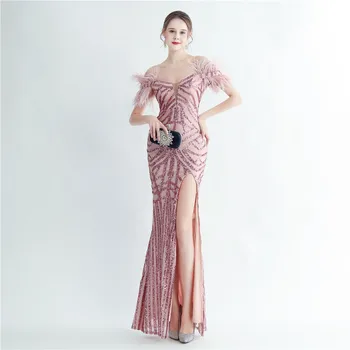 Елегантна выпускное рокля на Русалка с пайети и пера с деколте лодка с Дължина до пода